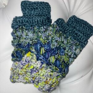 NEW Crocheted Fingerless Mittens Gloves Blue Green Multicolor S